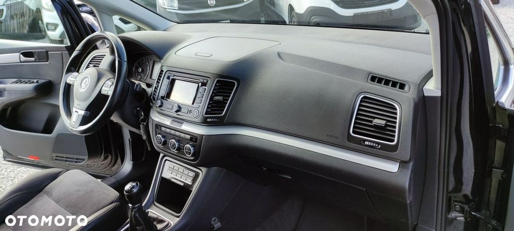 Volkswagen Sharan - 31