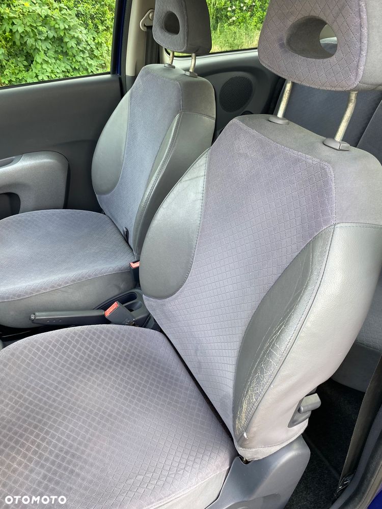 Nissan Micra 1.2 Visia + - 16