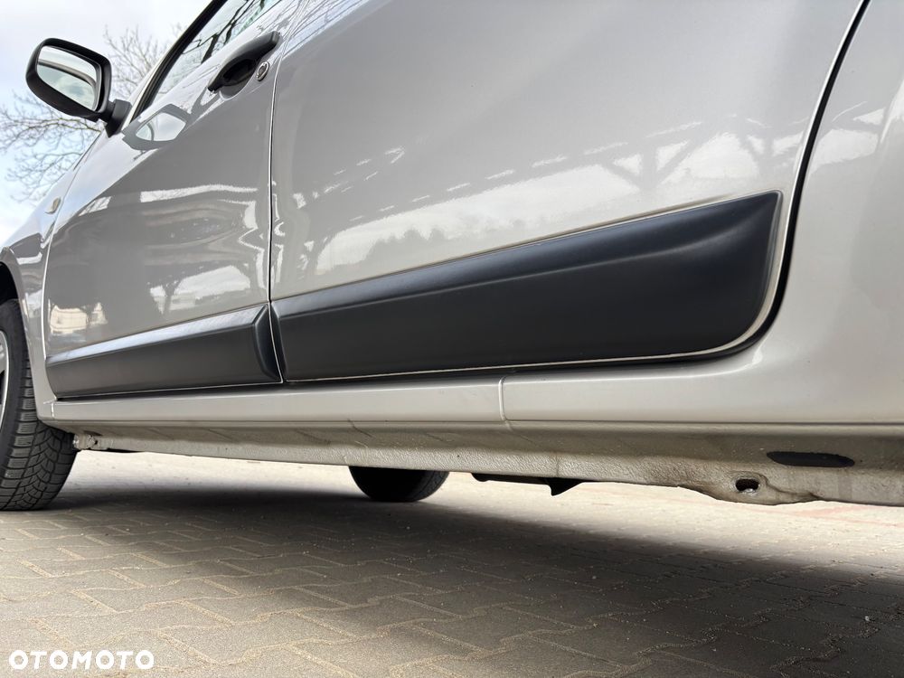 Dacia Sandero 1.2 16V Laureate II - 27