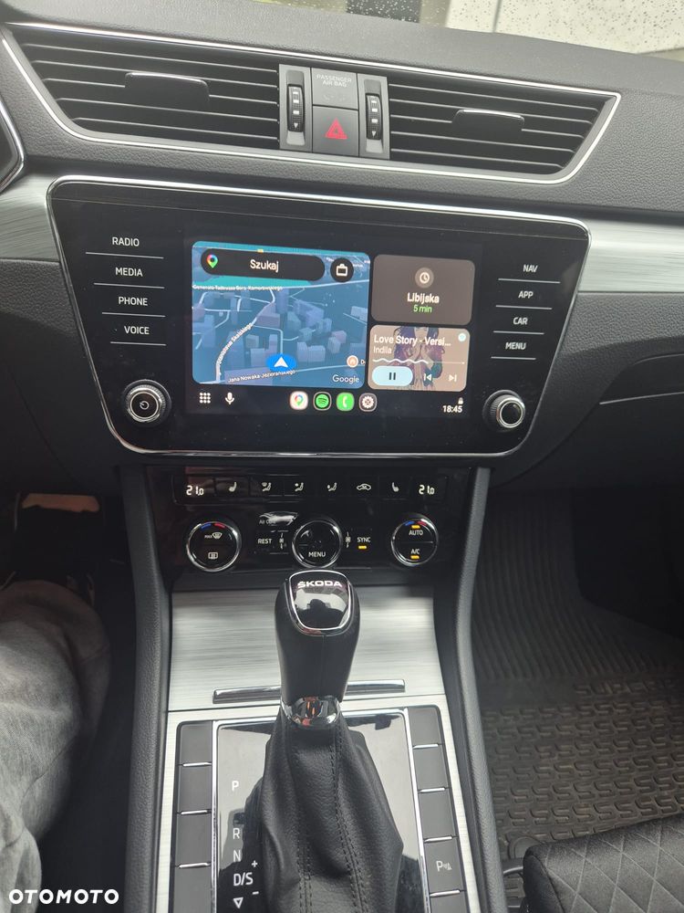 Skoda Superb 1.5 TSI Ambition DSG - 4