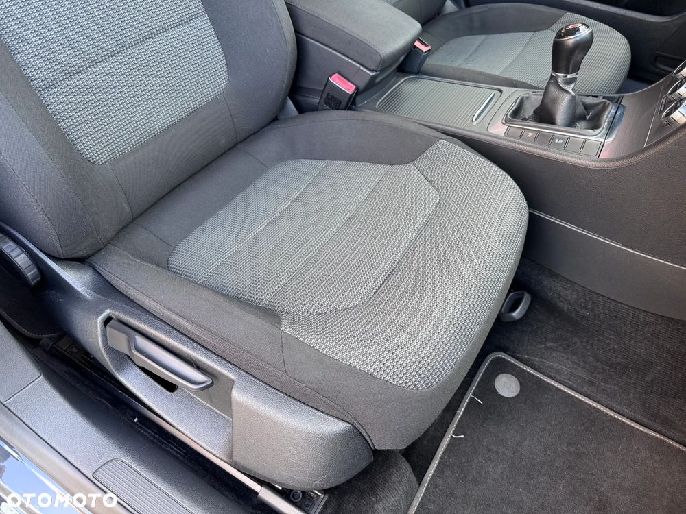 Volkswagen Passat Variant 2.0 TDI Comfortline - 32