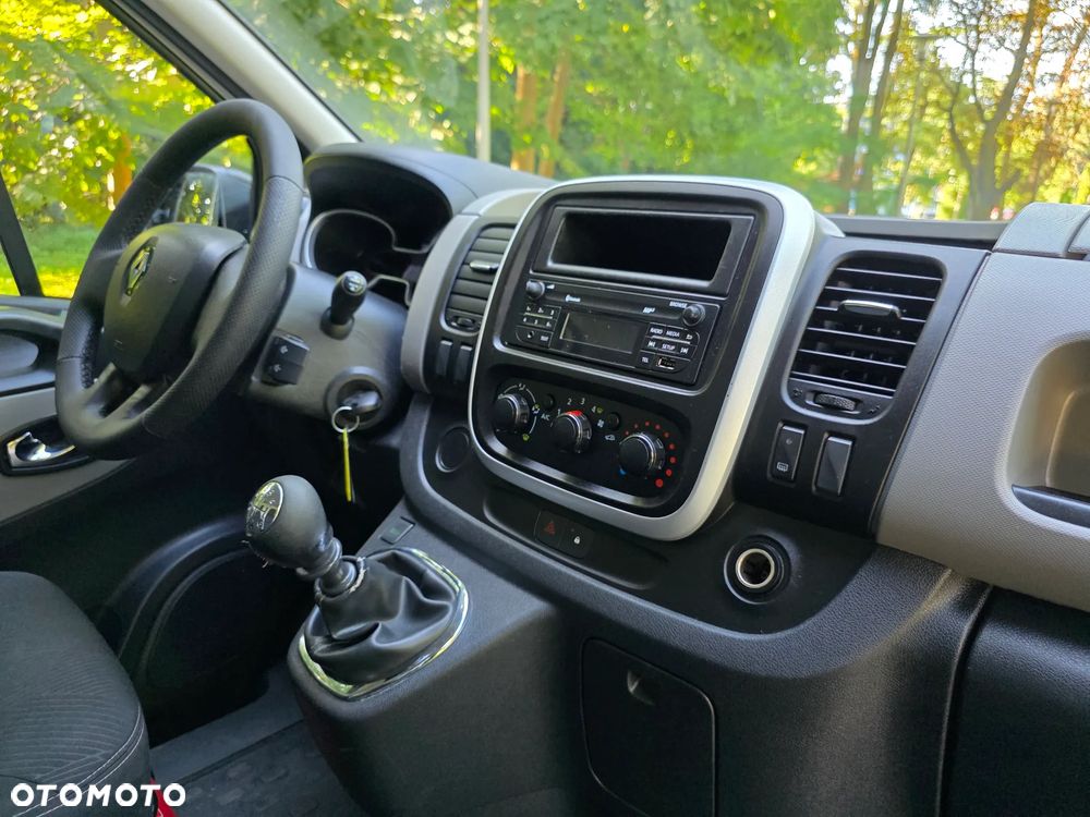 Renault Trafic - 22