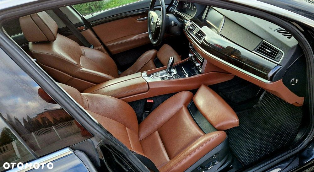 BMW 5GT 530d - 8