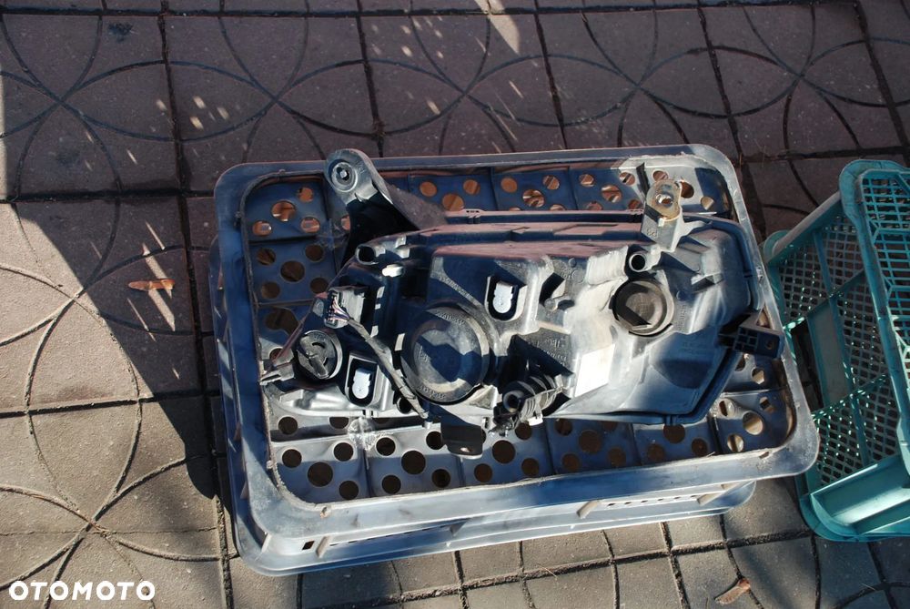 dacia sandero lampa prawa UK WYSYŁKA - 4