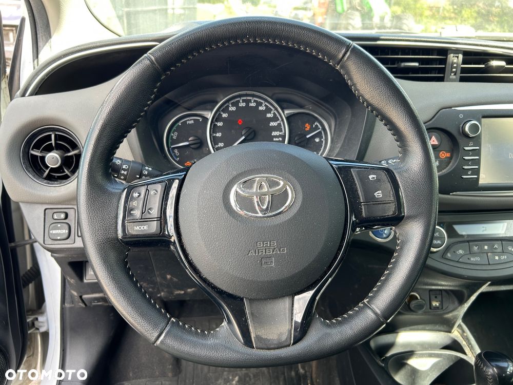 Toyota Yaris - 7