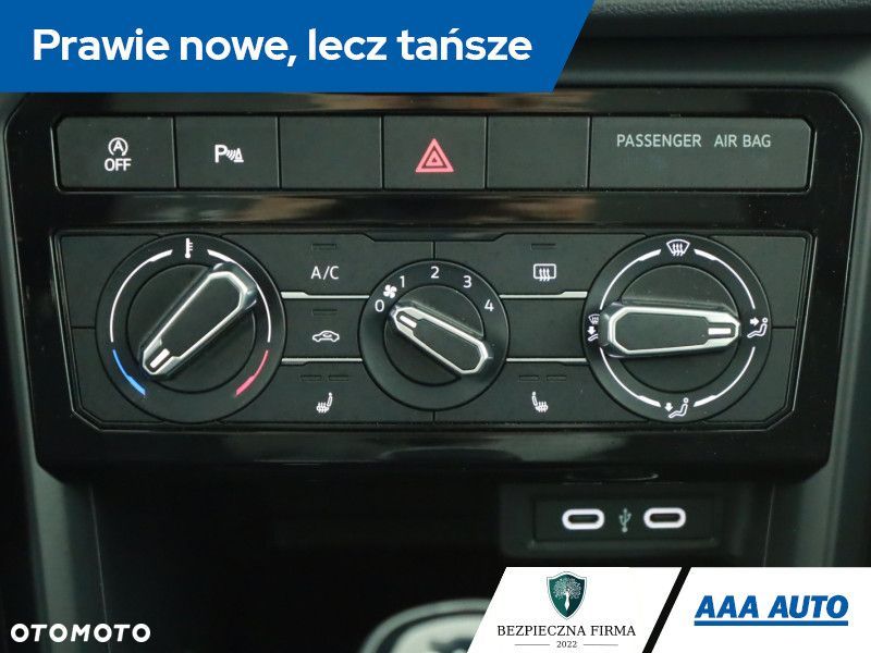 Volkswagen T-Cross - 13