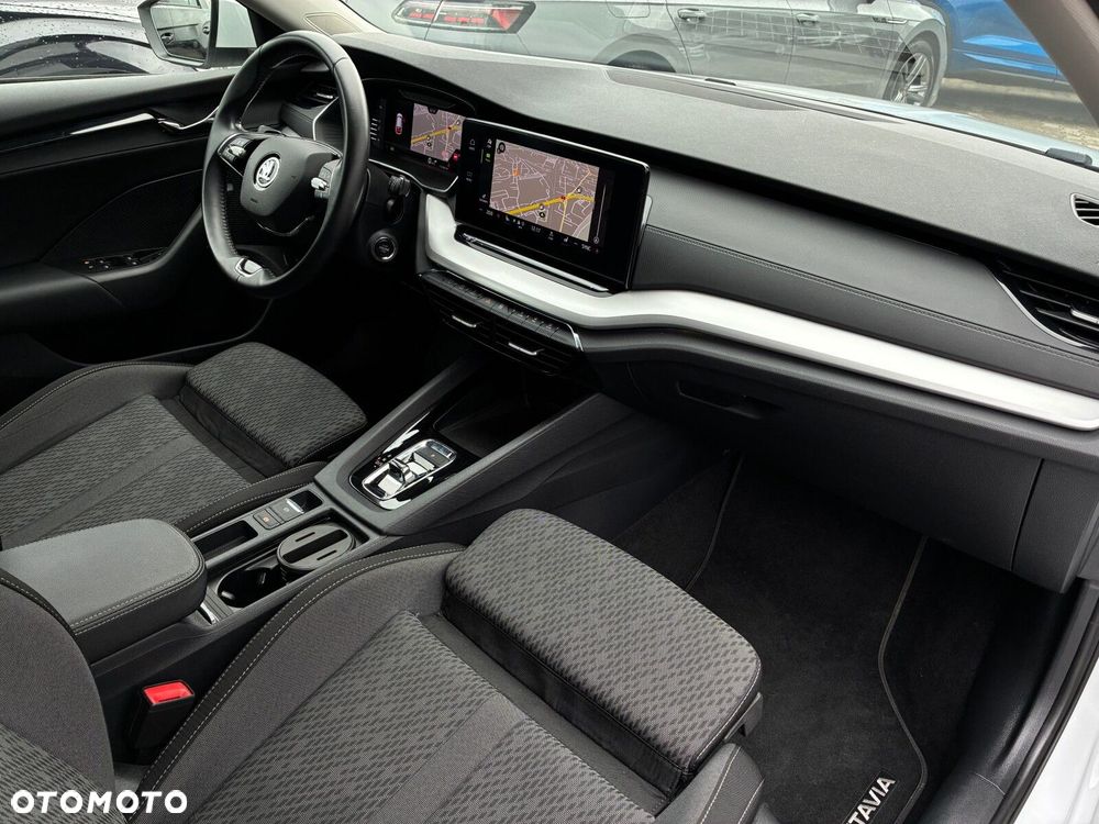 Skoda Octavia 2.0 TDI Style DSG - 30
