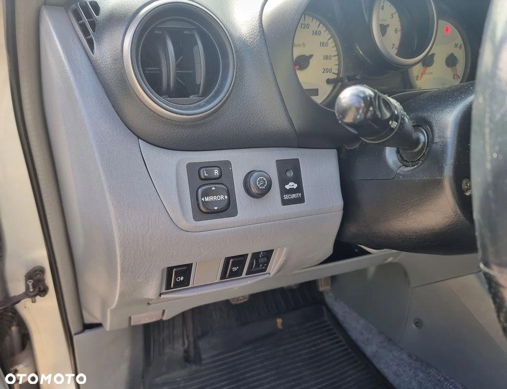 Toyota RAV4 D-4D 4x4 Executive - 18