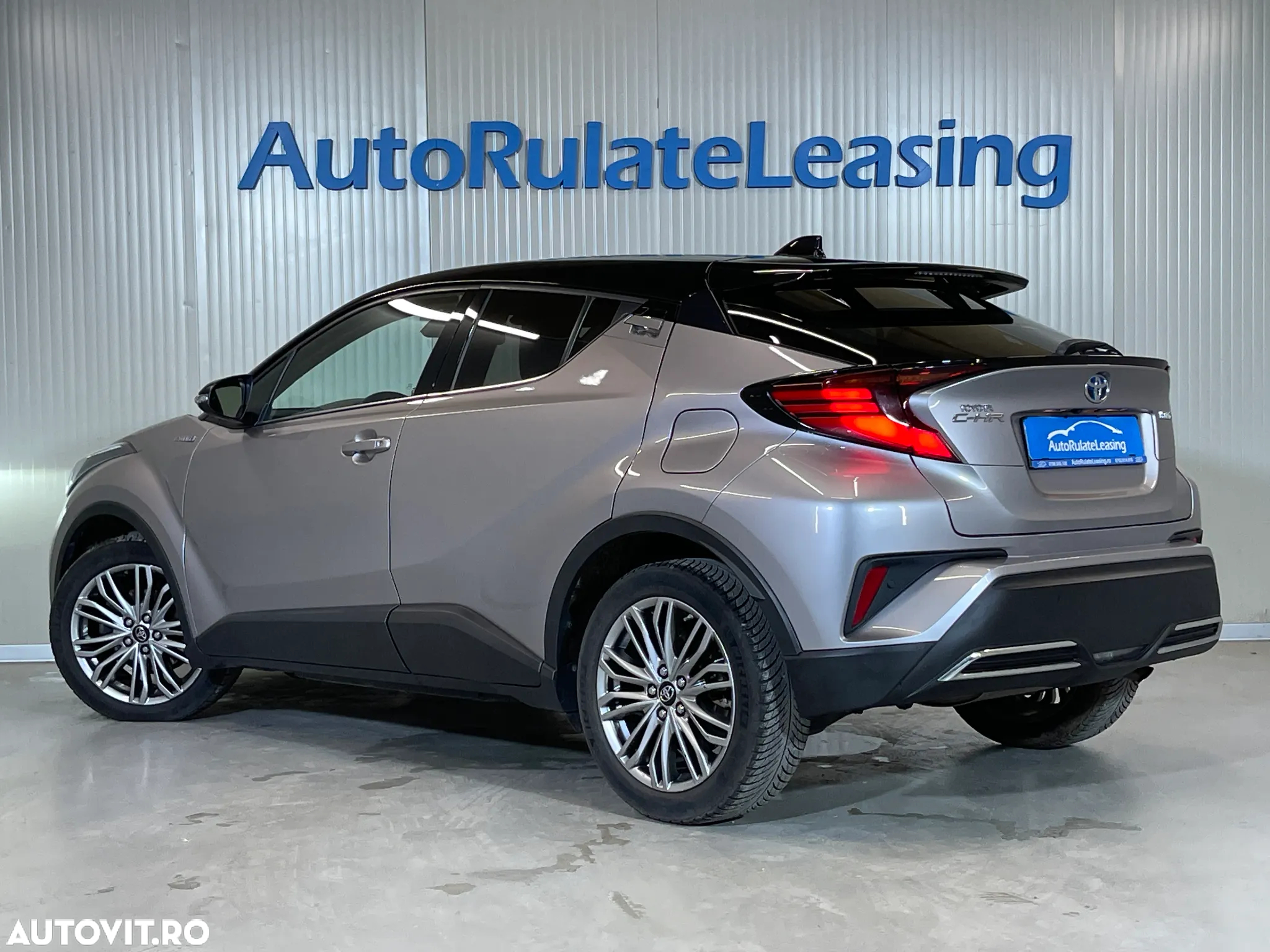 Toyota C-HR 2.0 Hybrid Lounge - 4