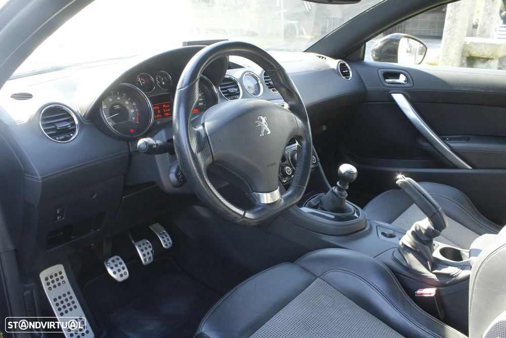 Peugeot RCZ 1.6 THP SE Black Yearling - 13