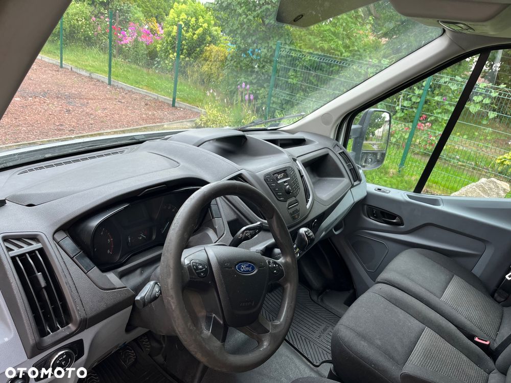 Ford Transit - 6
