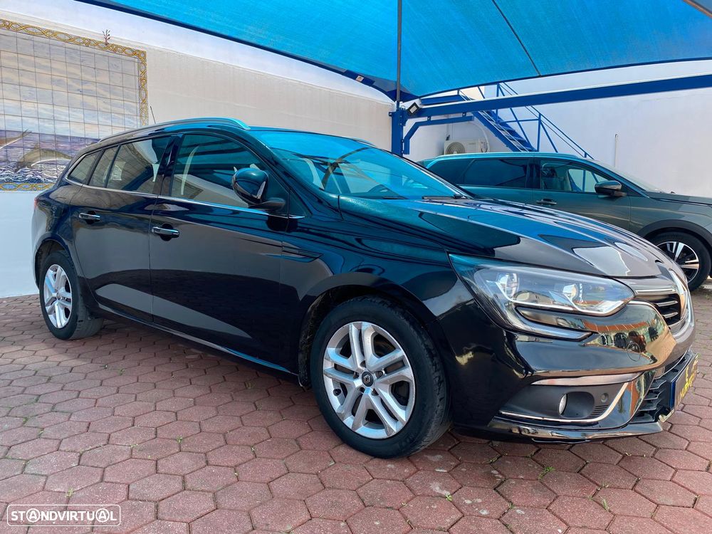 Renault Mégane Sport Tourer BLUE dCi 115 ZEN - 4