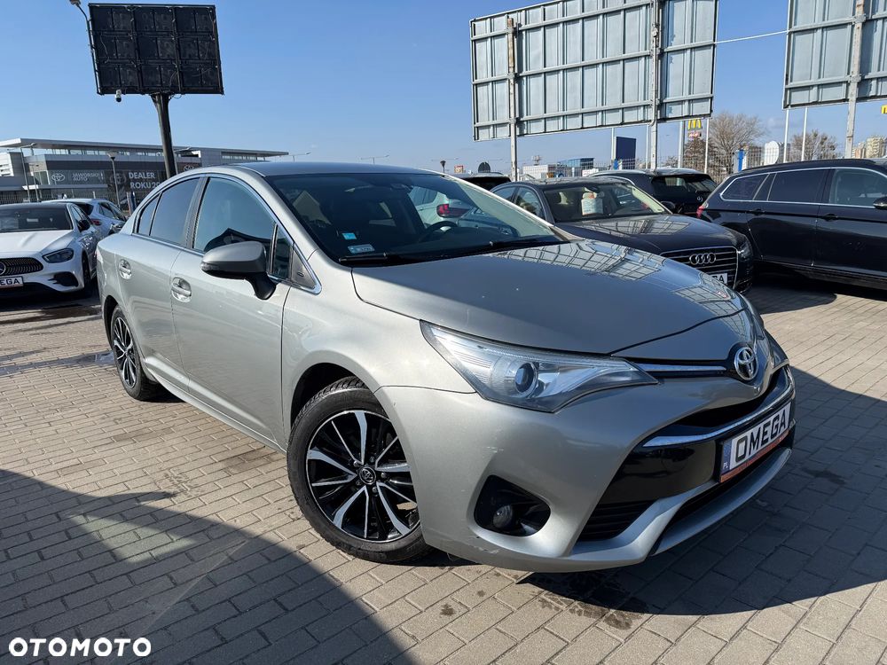 Toyota Avensis 1.8 Prestige MS - 3
