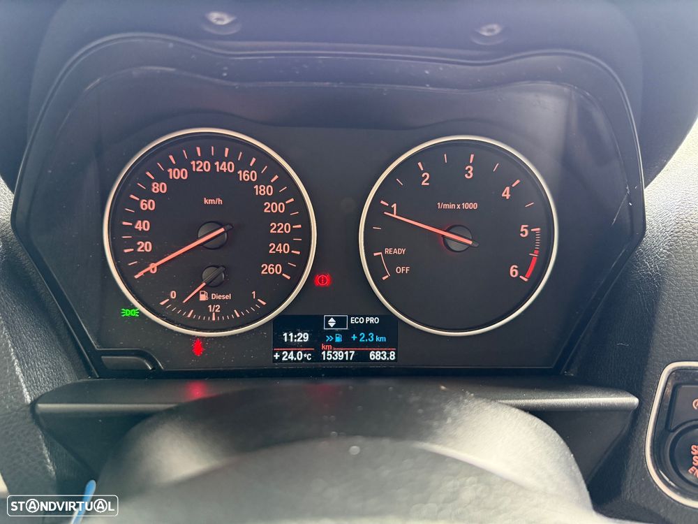 BMW 116 d EfficientDynamics Edition Urban Line - 12