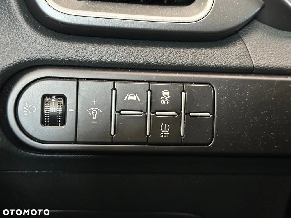 Kia Ceed 1.5 T-GDI M DCT - 31