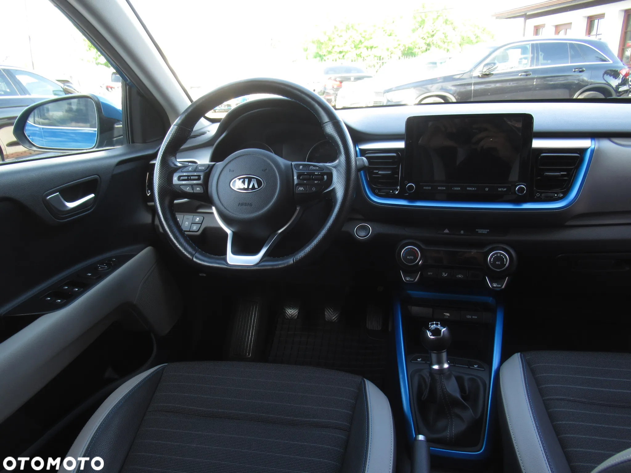 Kia Stonic 1.2 L Business Line - 11