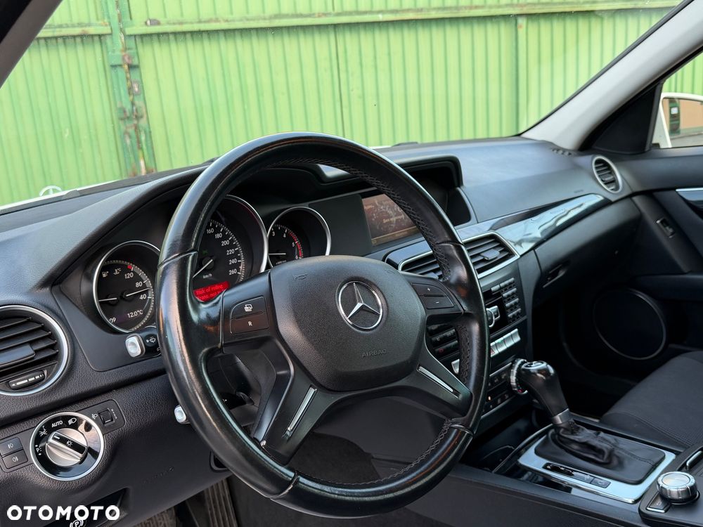 Mercedes-Benz Klasa C 220 (BlueTEC) d BlueEffICIENCY Edition 7G-TRONIC - 14