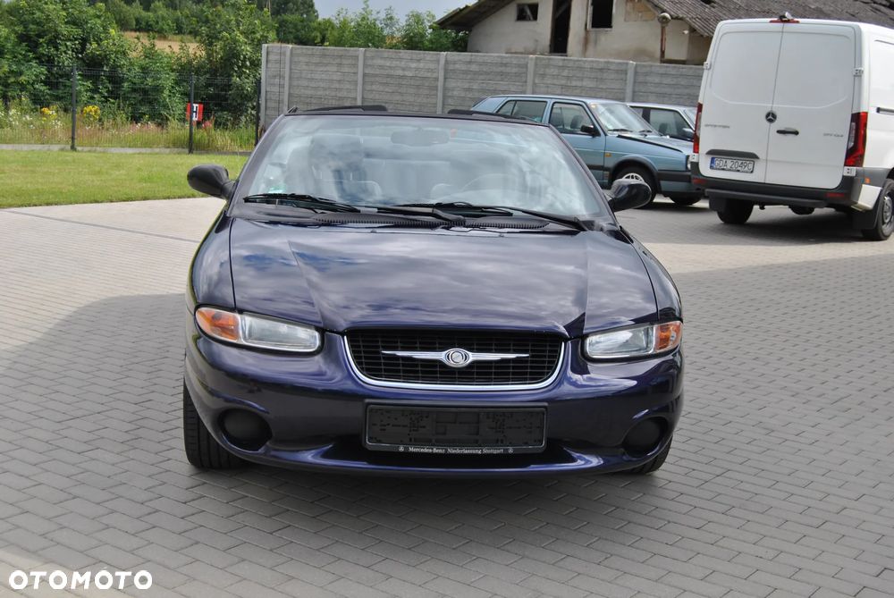 Chrysler Stratus - 25