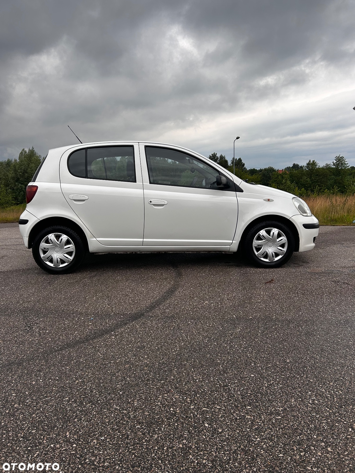 Toyota Yaris - 11