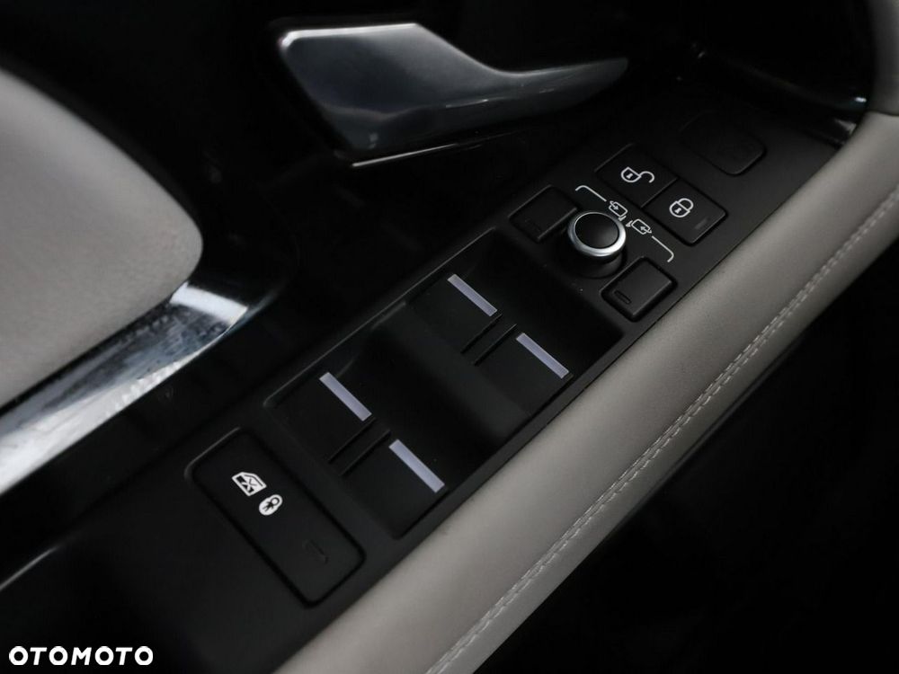 Land Rover Range Rover Evoque 2.0 D180 mHEV SE - 34