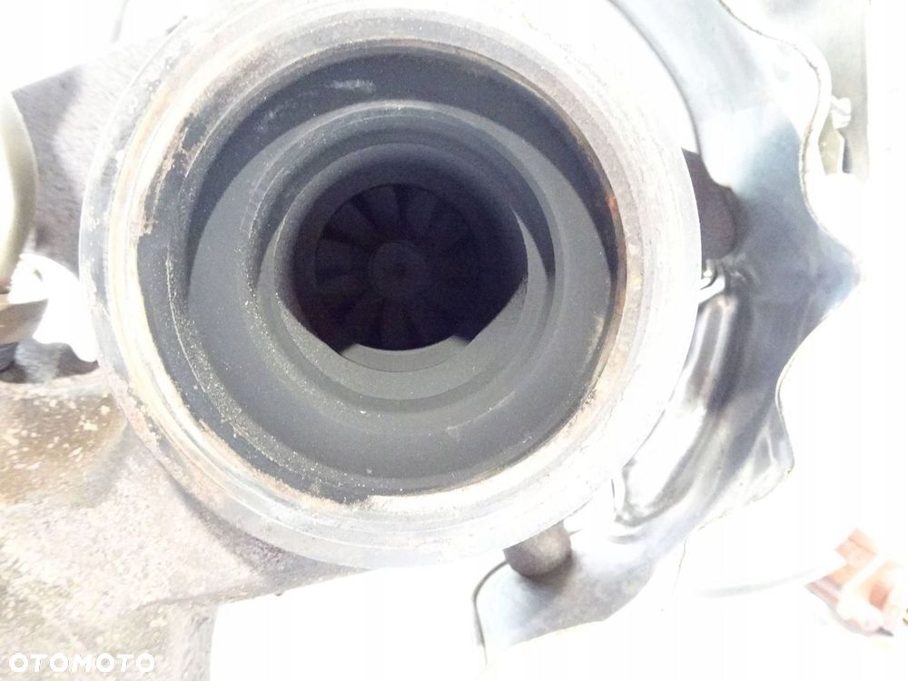 Turbosprężarka Skoda VW Audi 1.6 TDI 105 KM CLHC - 4