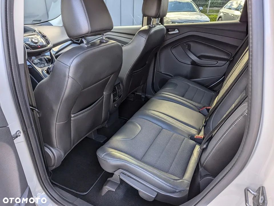 Ford Kuga 2.0 TDCi 4WD Titanium - 25