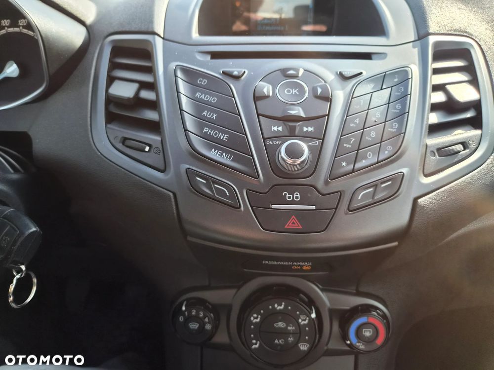 Ford Fiesta 1.25 Platinium X EU5 - 19