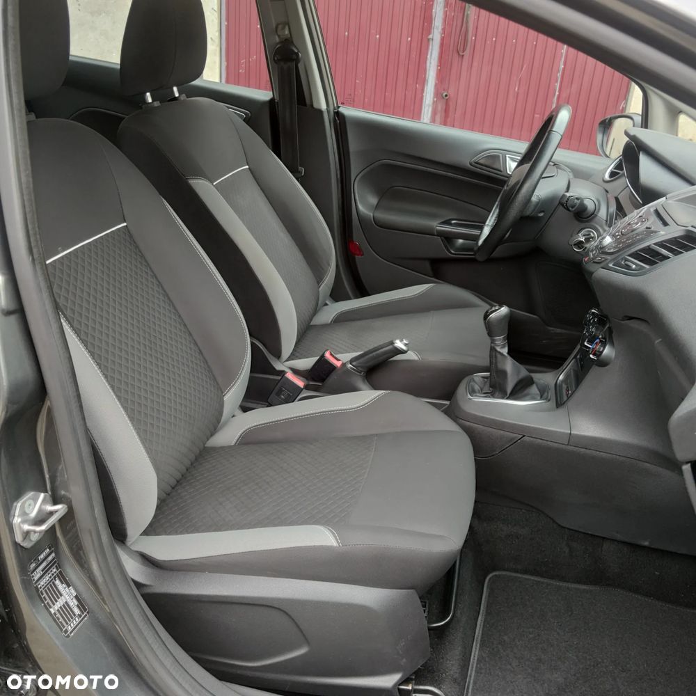 Ford Fiesta - 26