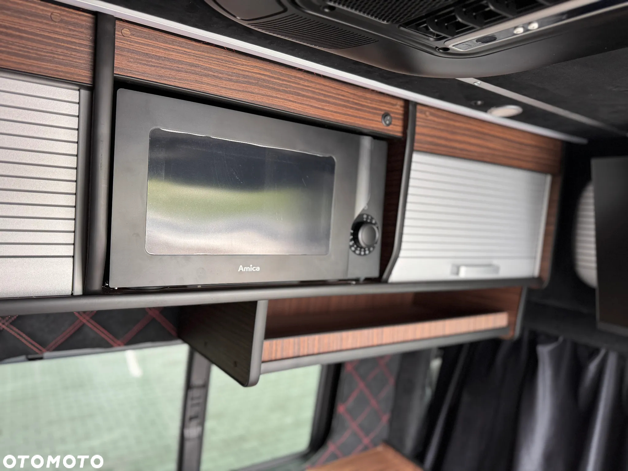 Mercedes-Benz Sprinter - 13