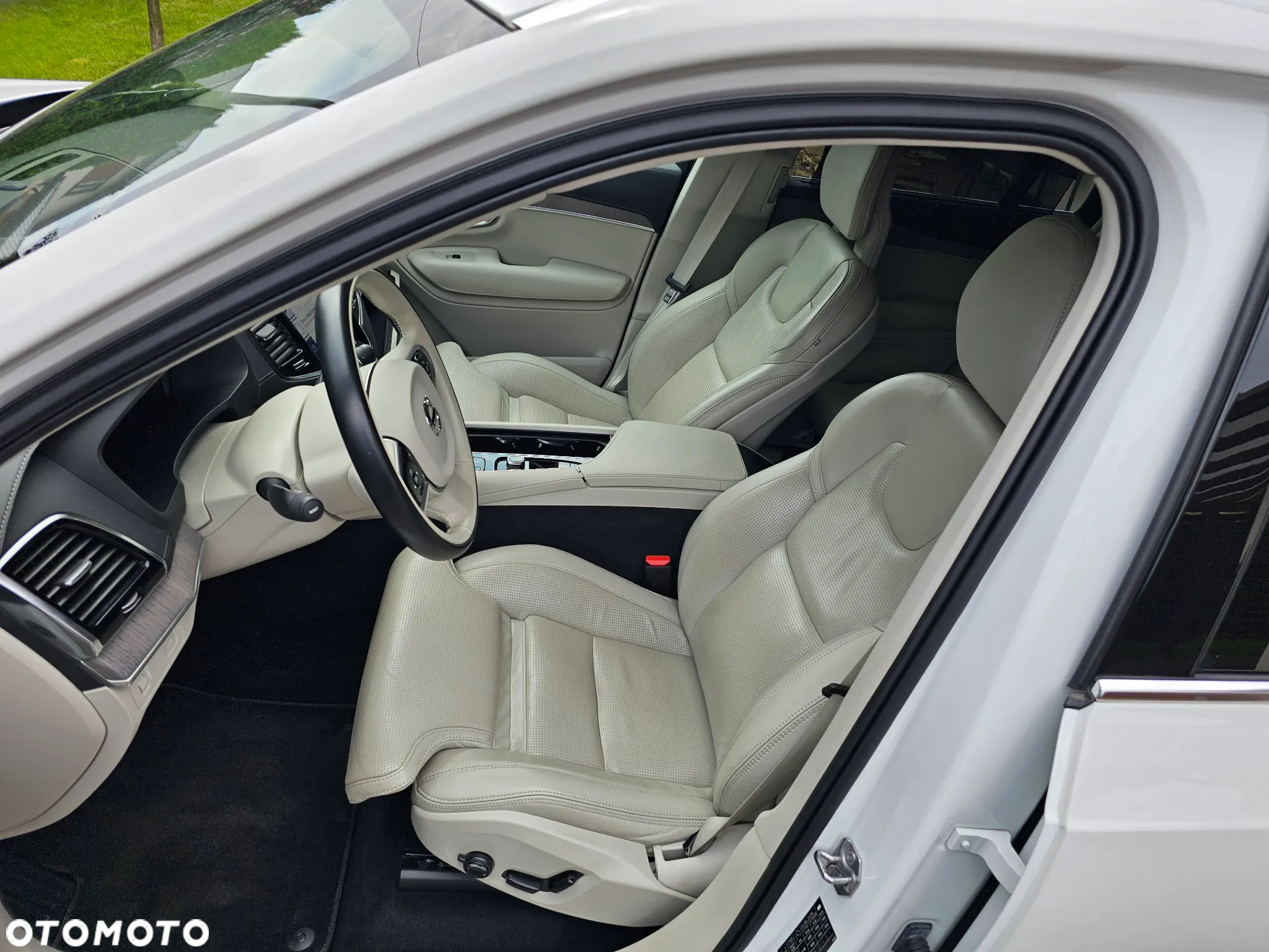 Volvo XC 90 - 21
