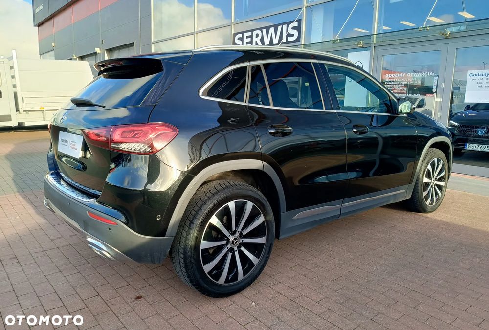 Mercedes-Benz GLA 200 Style - 9