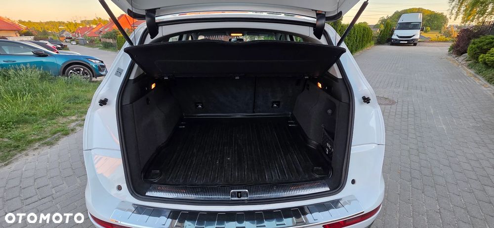 Audi Q5 2.0 TDI Quattro S tronic design - 18