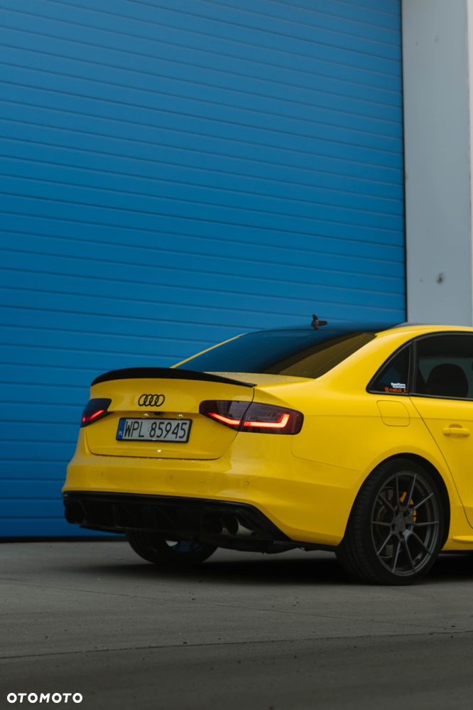 Audi A4 Limousine - 2