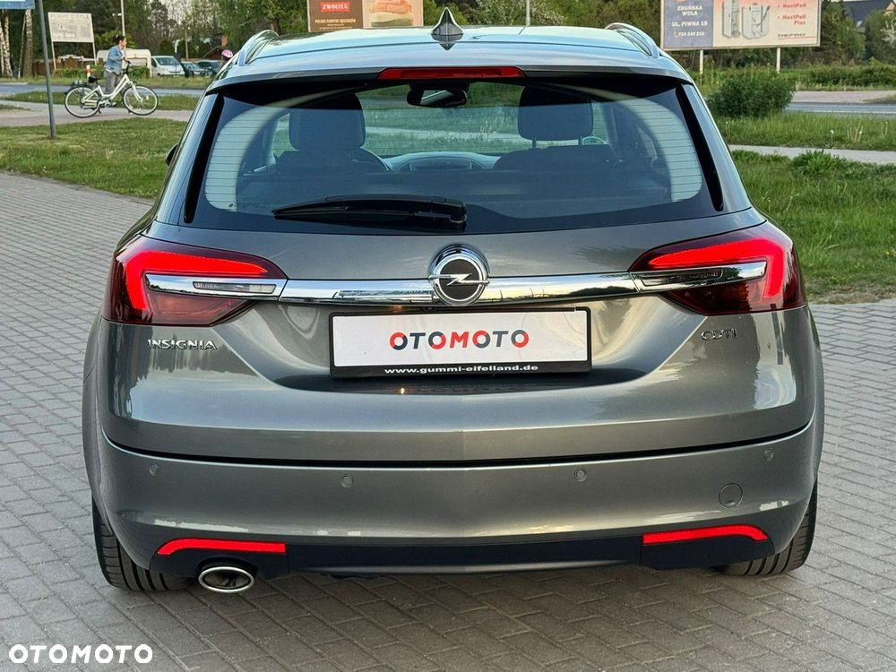 Opel Insignia - 12