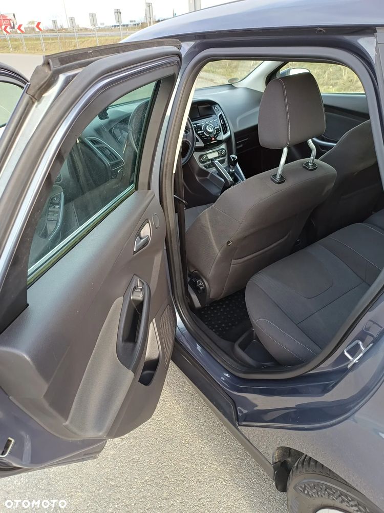 Ford Focus - 10
