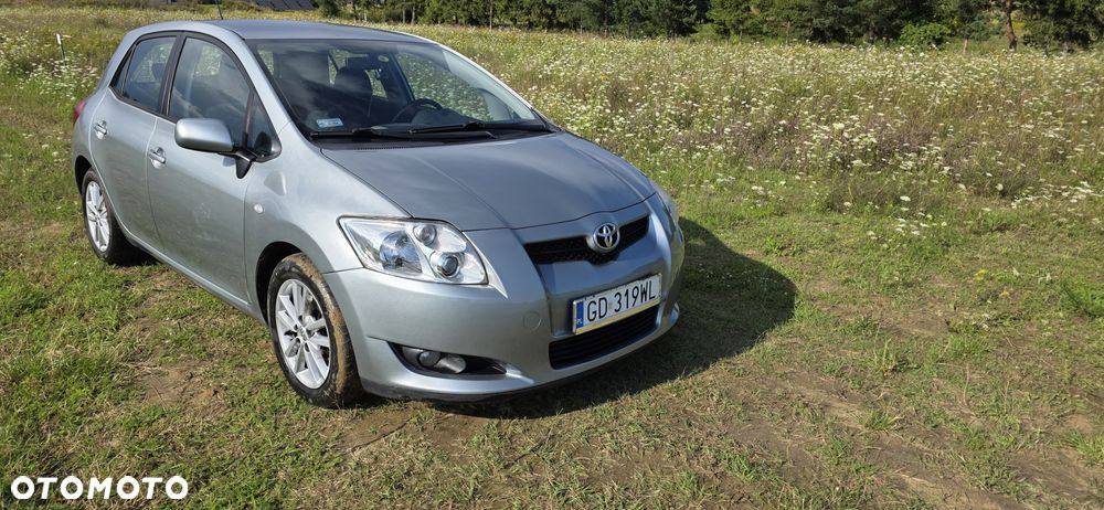 Toyota Auris 1.6 VVT-i Sol - 2