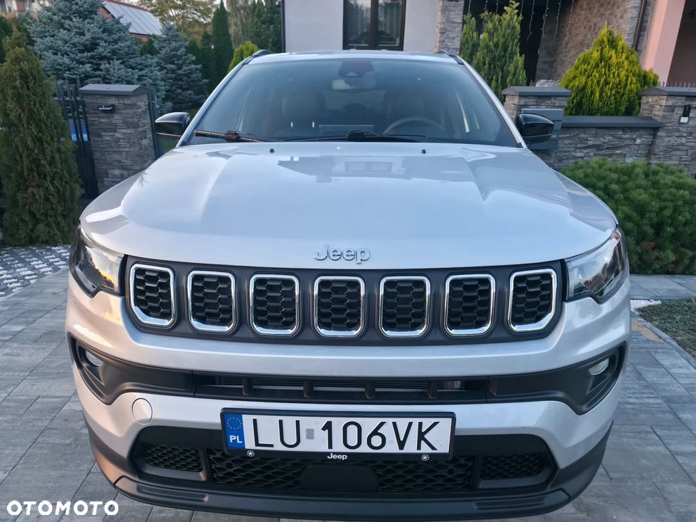 Jeep Compass - 31