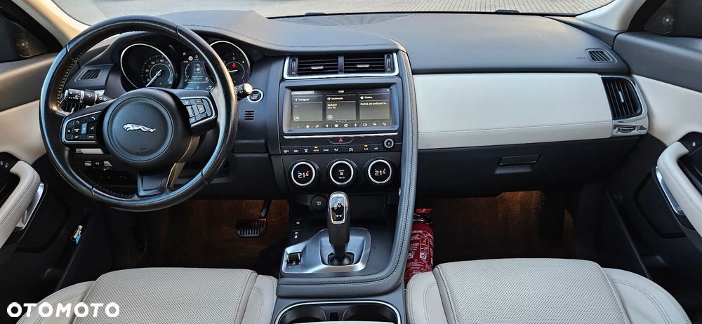 Jaguar E-Pace D150 AWD R-Dynamic HSE - 8