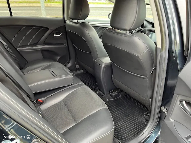 Toyota Avensis SD 1.6 D-4D Exclusive +P.Business - 28