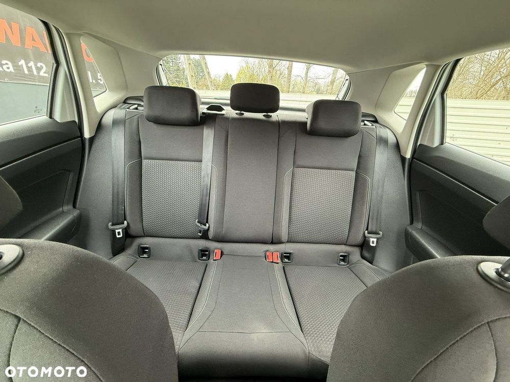 Volkswagen Polo - 28