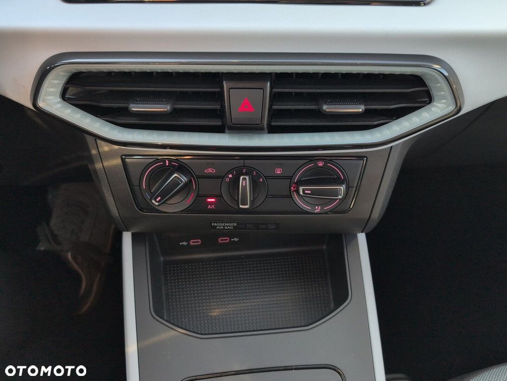 Seat Arona 1.0 TSI Style S&S DSG - 25