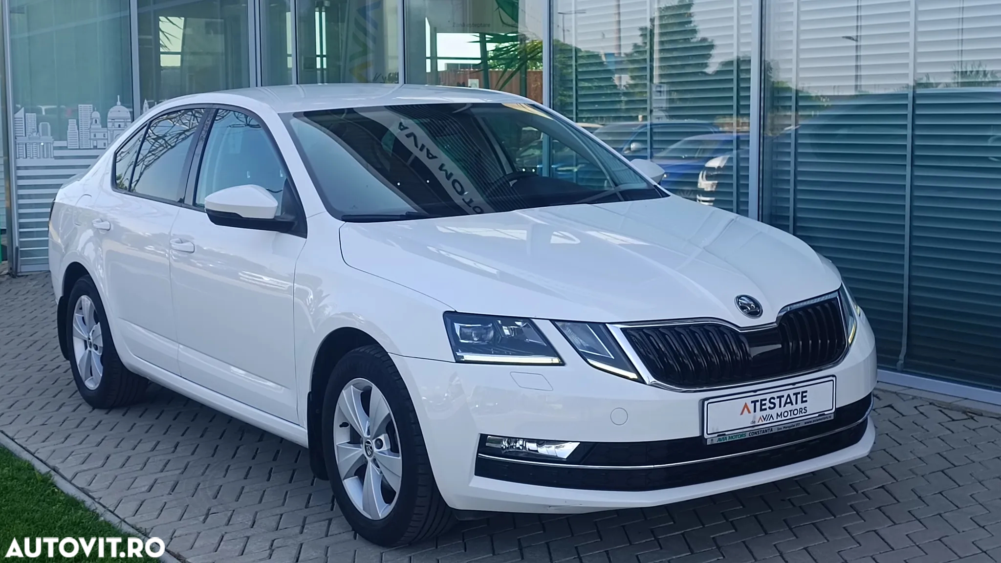 Skoda Octavia 2.0 TDI STYLE - 3