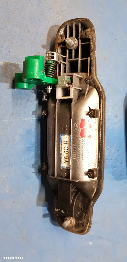 Kia Sorento I 2.5 Klamka Drzwi Tył - 3