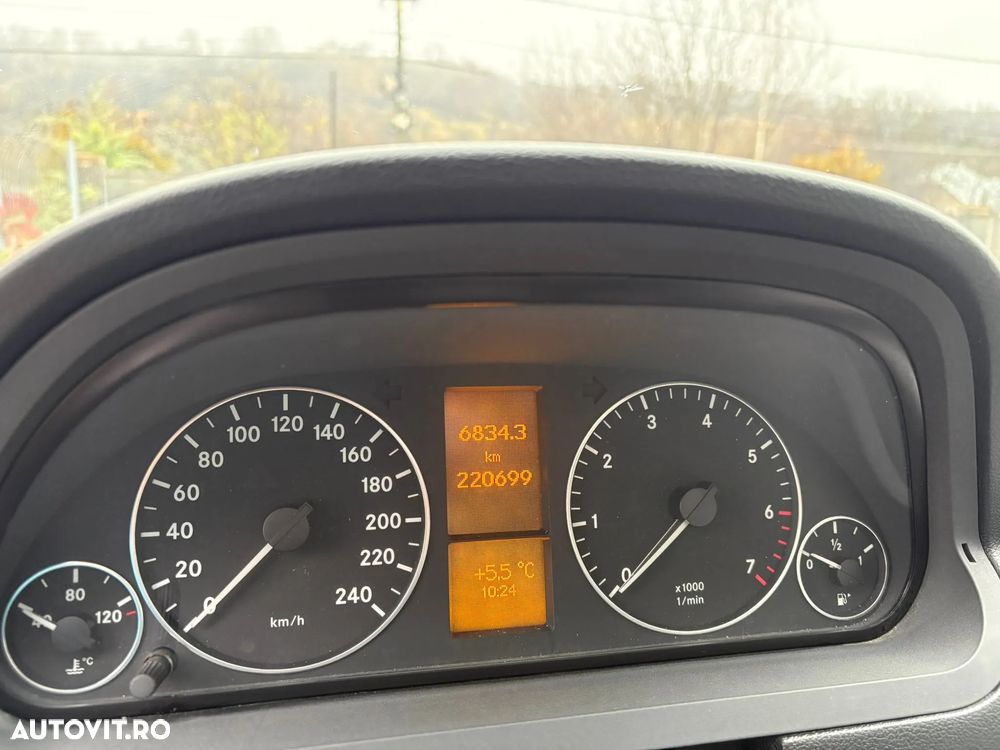 Mercedes-Benz A 160 Autotronic Avantgarde - 6