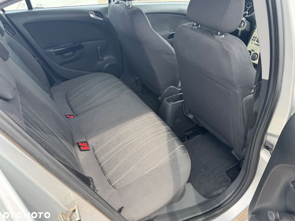 Opel Corsa - 24