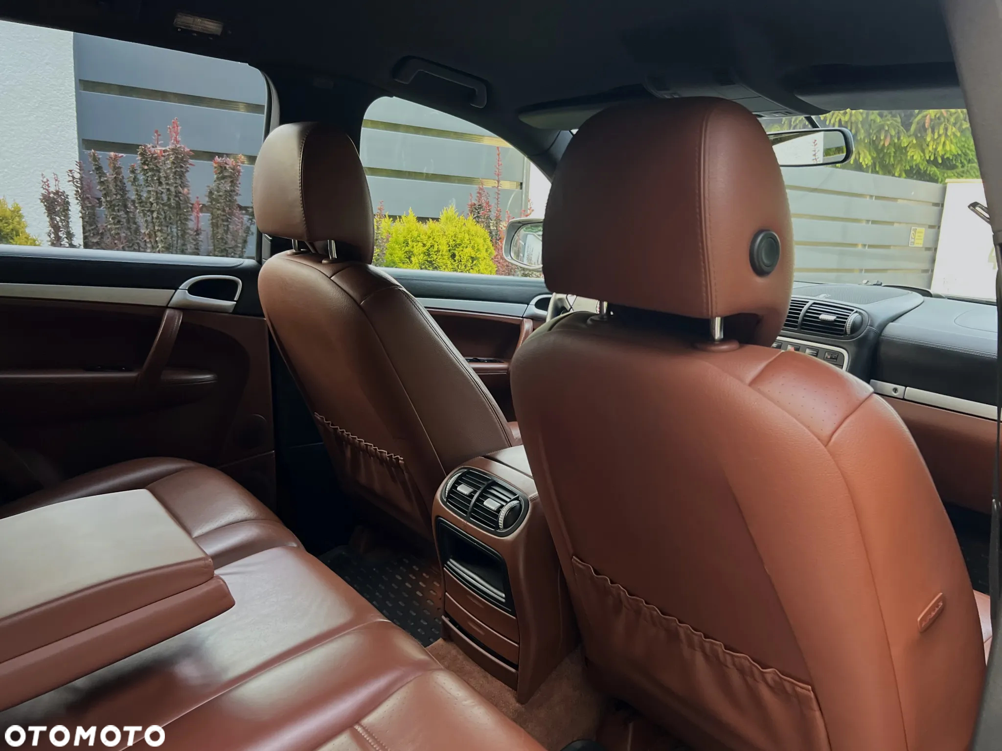 Porsche Cayenne - 13