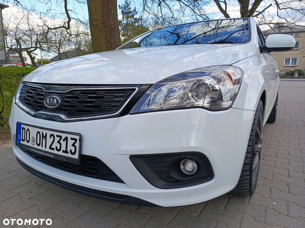 Kia ProCeed 1.4 CVVT Dream-Team Edition - 12