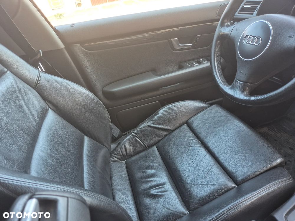 Audi A4 Avant 3.0 Quattro - 16