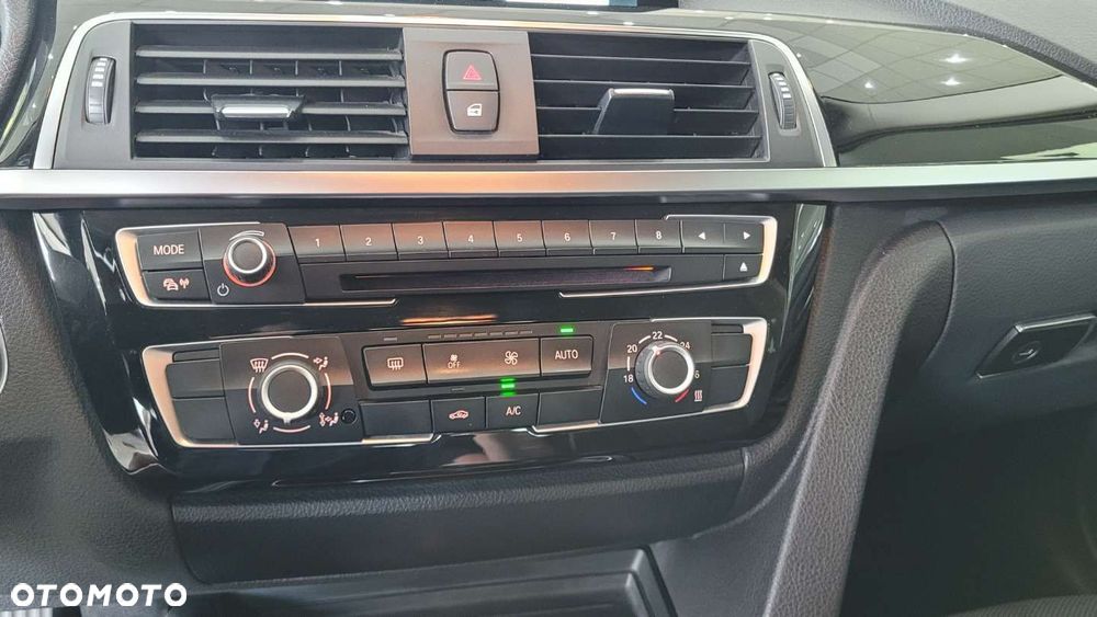 BMW Seria 3 - 16