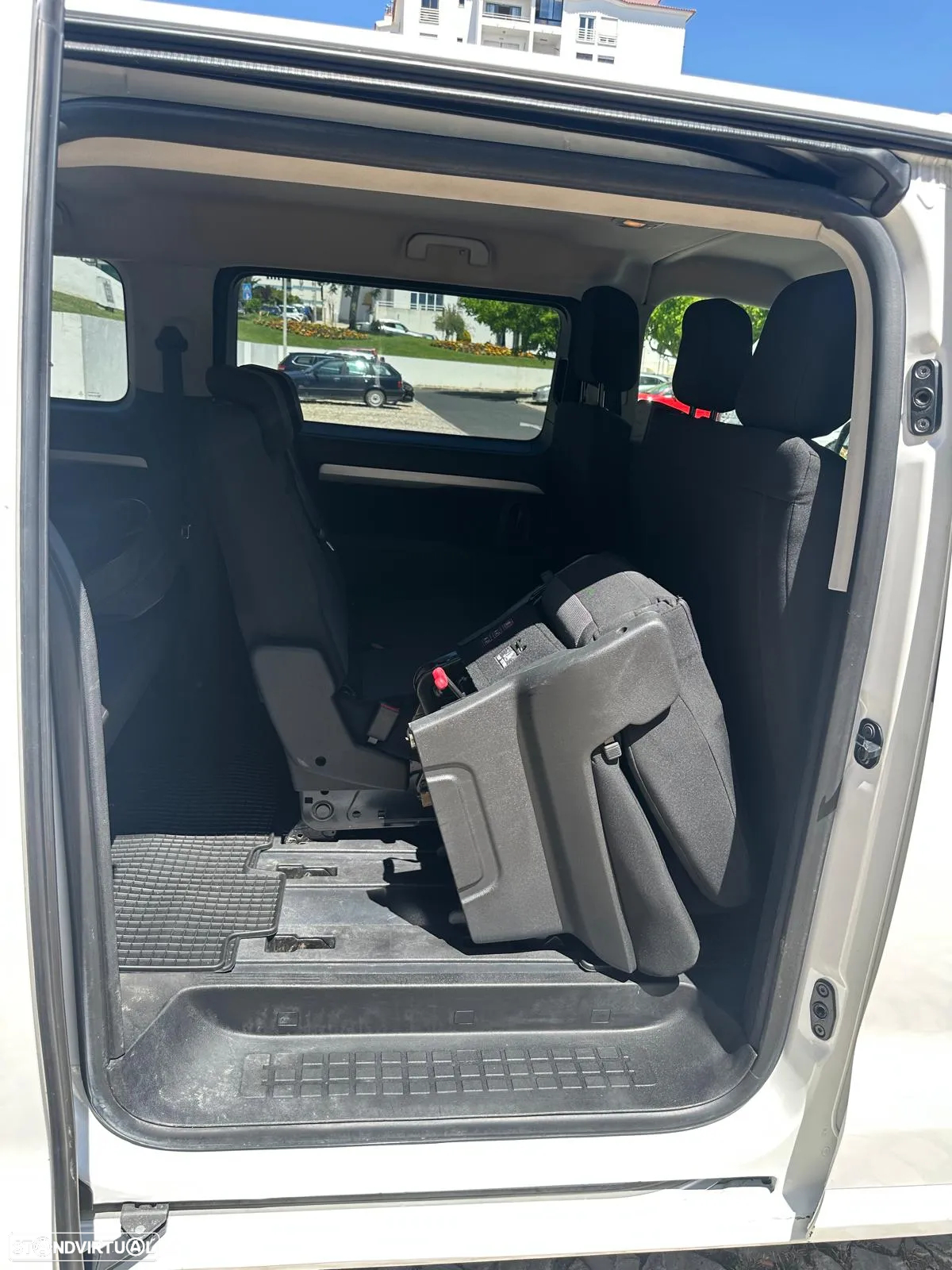 Peugeot Traveller 1.6 BlueHDi L2H1 Active Standard - 25